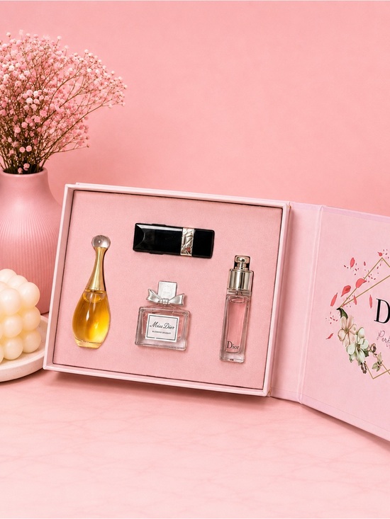 Accessories - MINI PERFUME & LIPSTICK GIFT SET | 4-PIECE SET 💕
